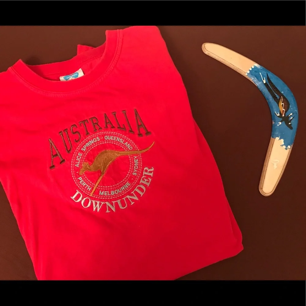 Authentic Yaagi Tribe Australian Boomerang and t-shirt (OLCC)